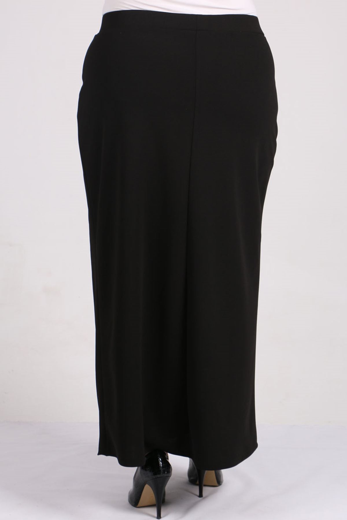 5044 Plus Size Front Gathered Skirt - Black