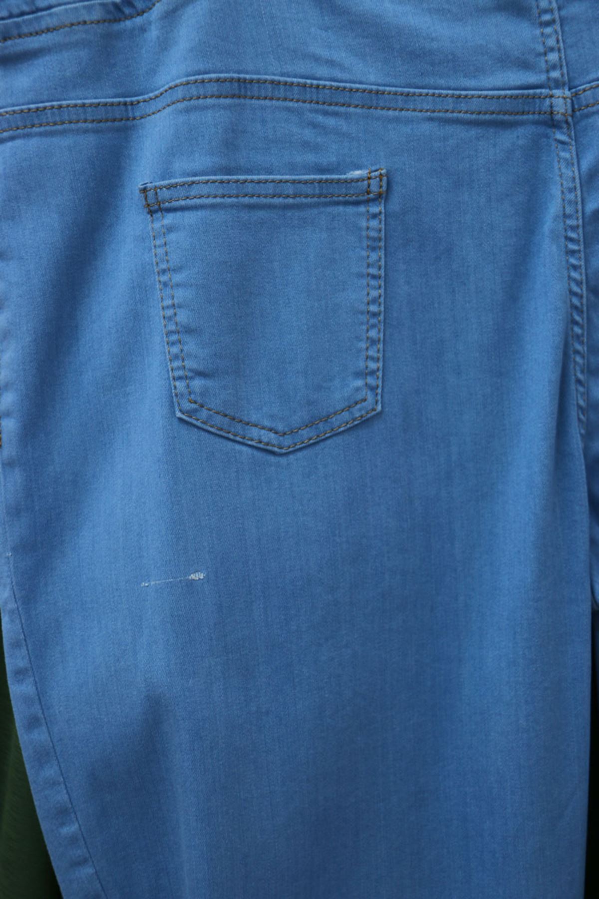 D-9109-2 Büyük Beden Defolu Beli Lastikli Dar Paça Taşlanmış Defolu Kot Pantolon-Açık Mavi 