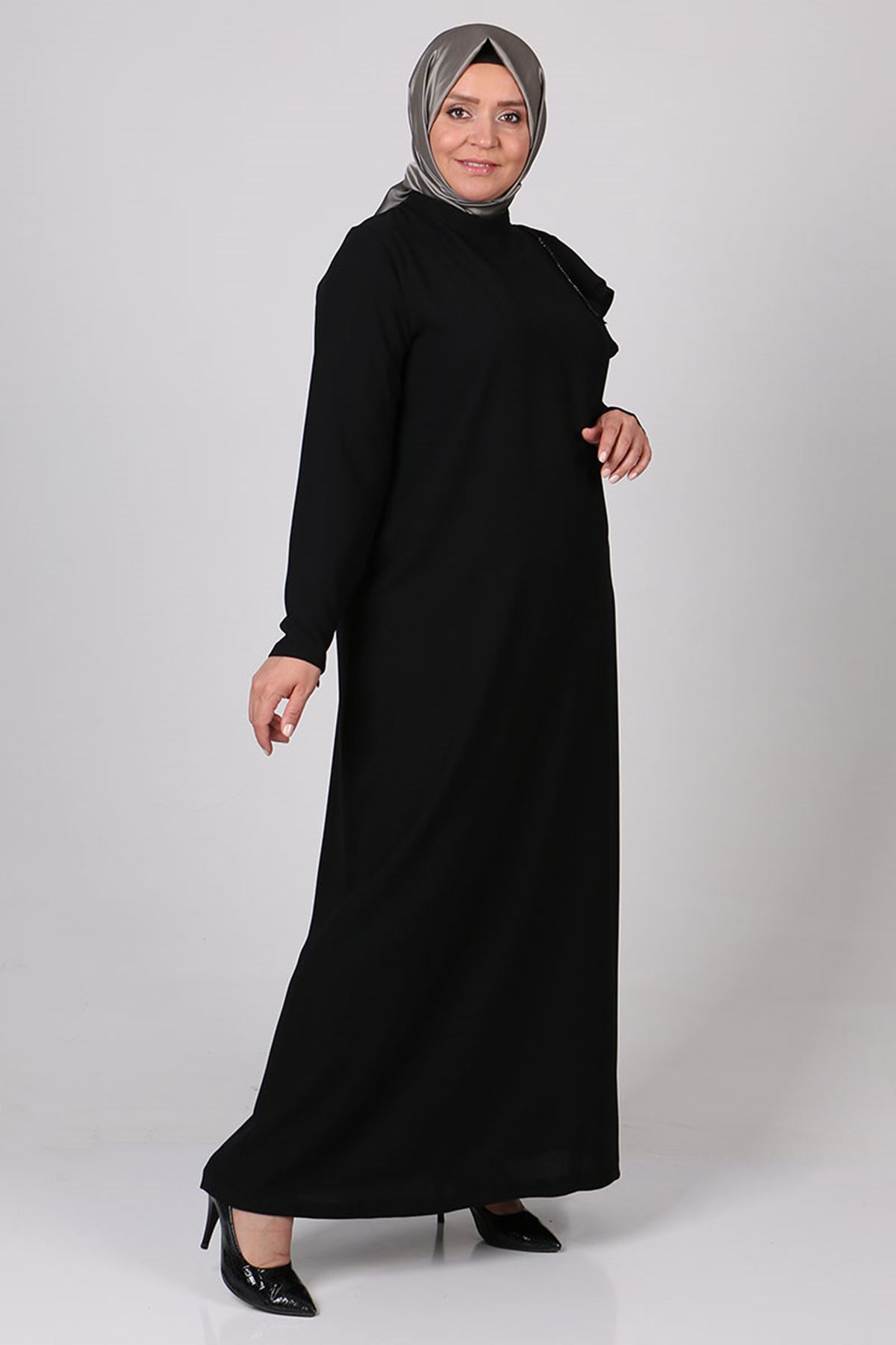 22022 Büyük Beden Omuz Volan Detaylı Krep Elbise - Siyah