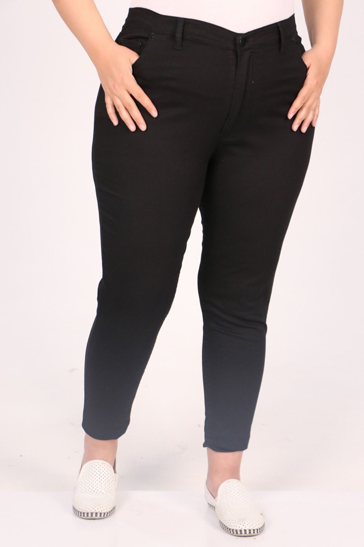 9183-8 Plus Size Slim Leg Long Length Summer Jeans - Black