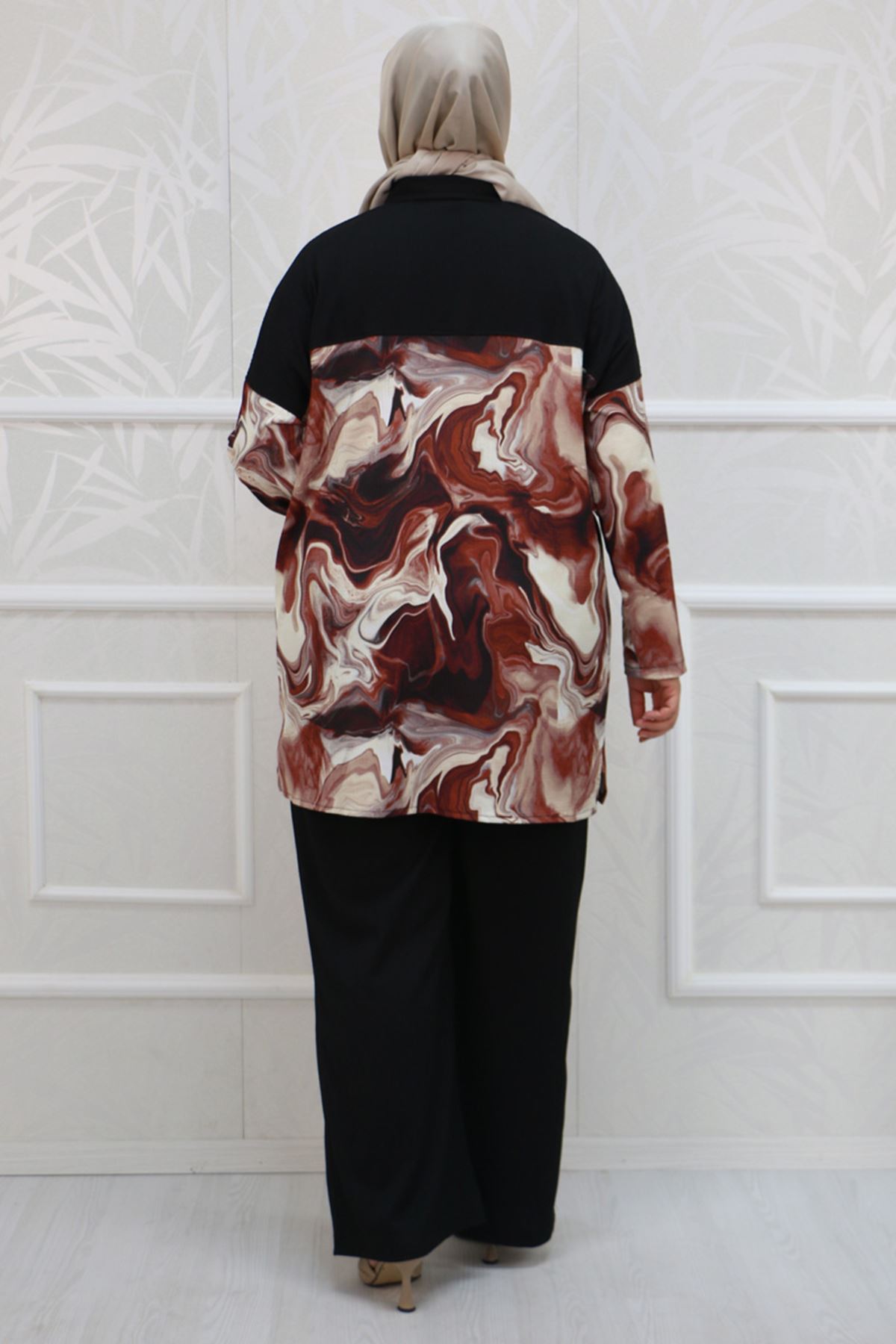 37026 Large Size Crepe Color Combination Trouser Suit-Tile Patterned