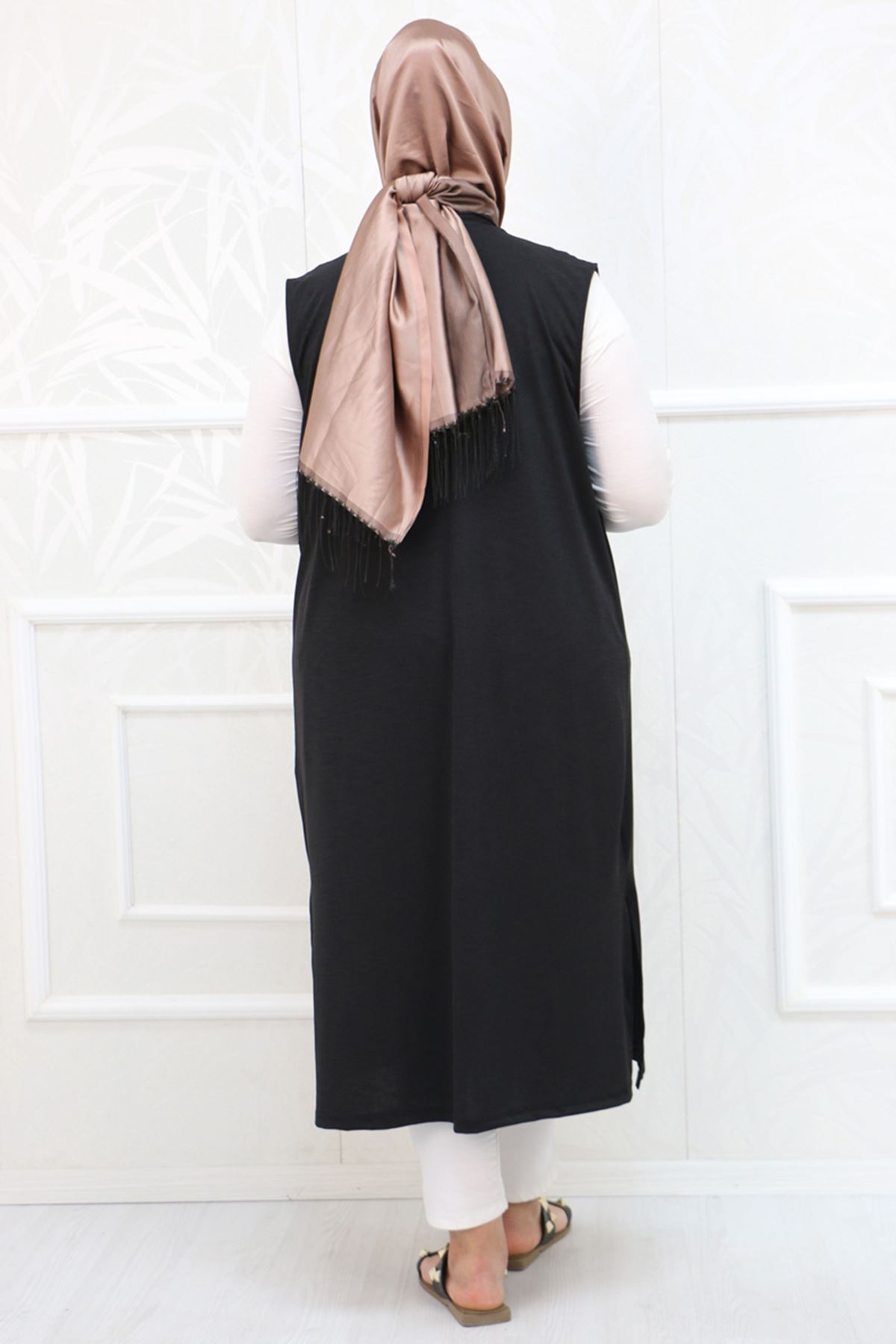 30408 ​​Plus Size Mina Wear & Go Vest - Black