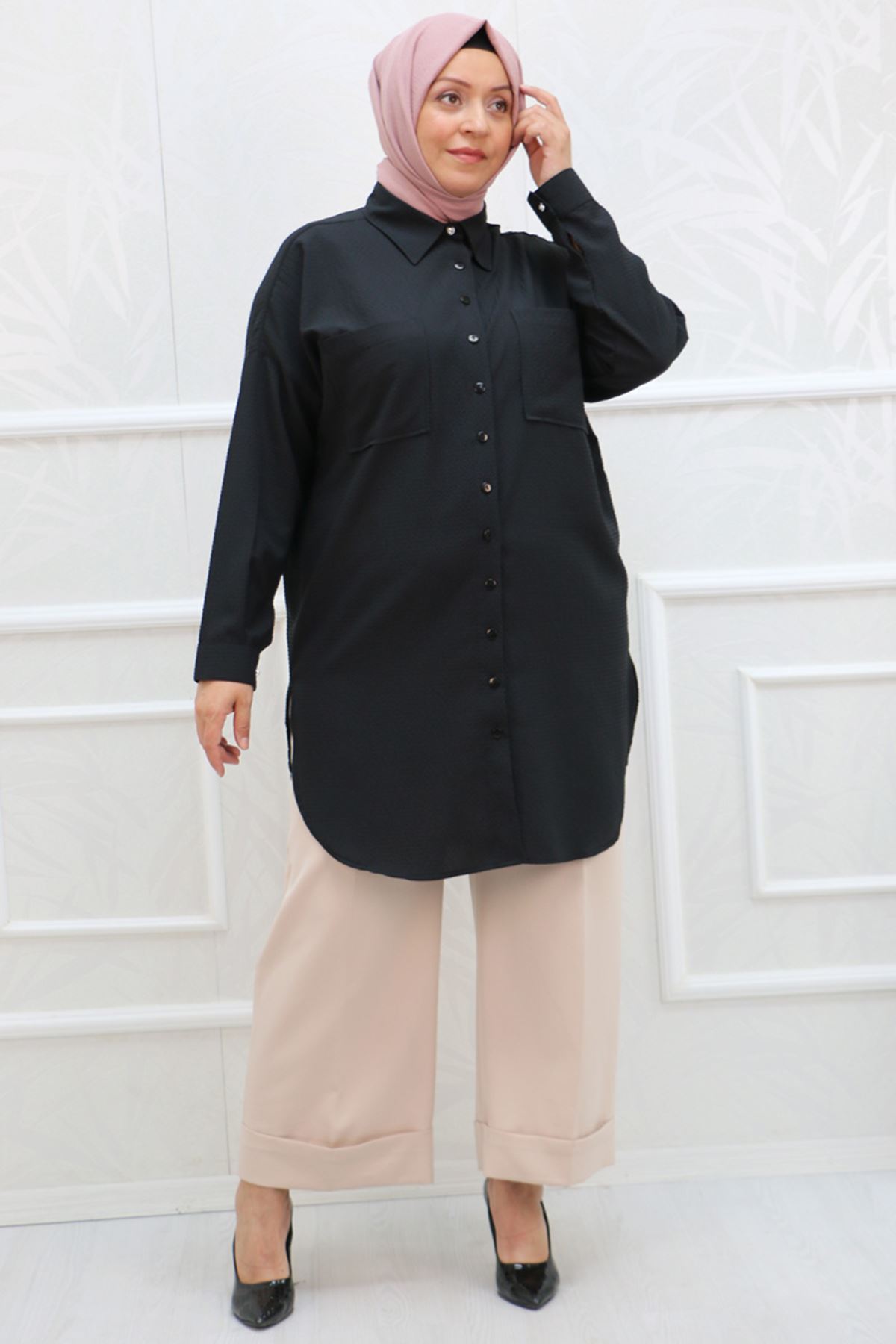 38067 Plus Size Low Sleeve Goffre Shirt-Black