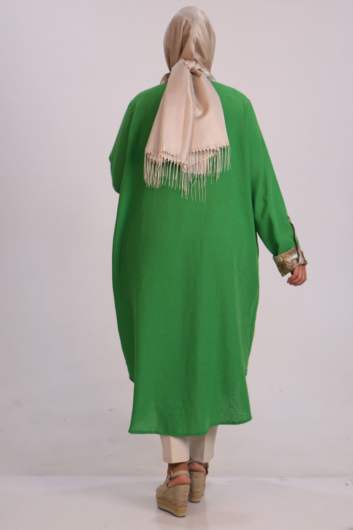 38078 Large Size Linen Shirt With Garnish -Green