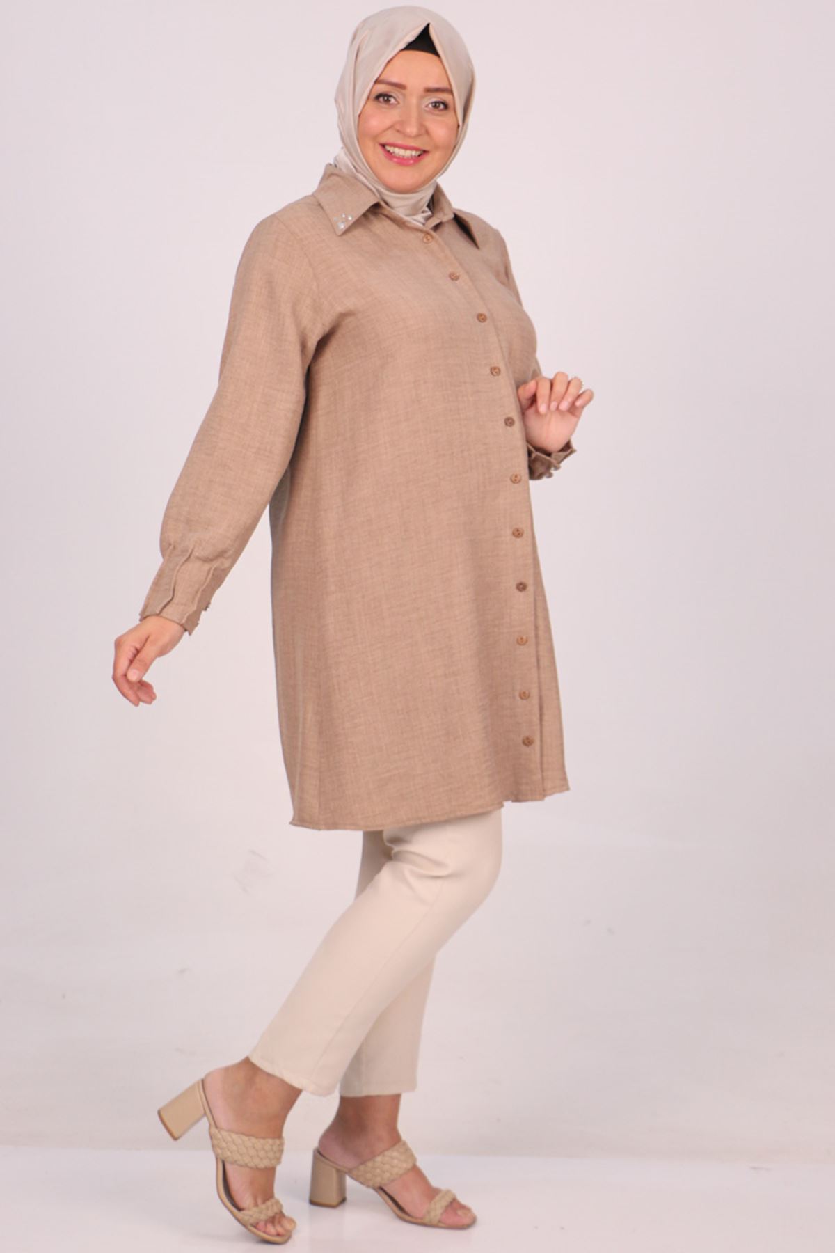 38095 Large Size Linen Airobin Shirt with Stone Collar - Brown with Milk