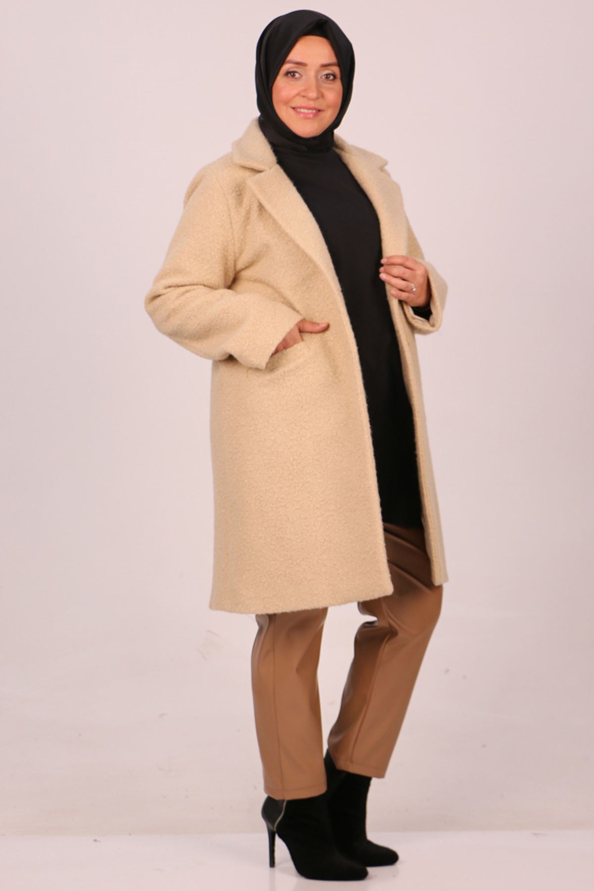 33045 Large Size Buttoned Curly Lamb Coat-Cream