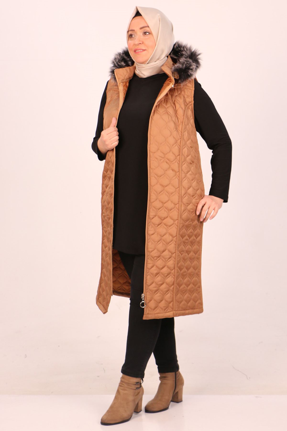 34028 Large Size Quilted Removable Hooded Vest-Tan