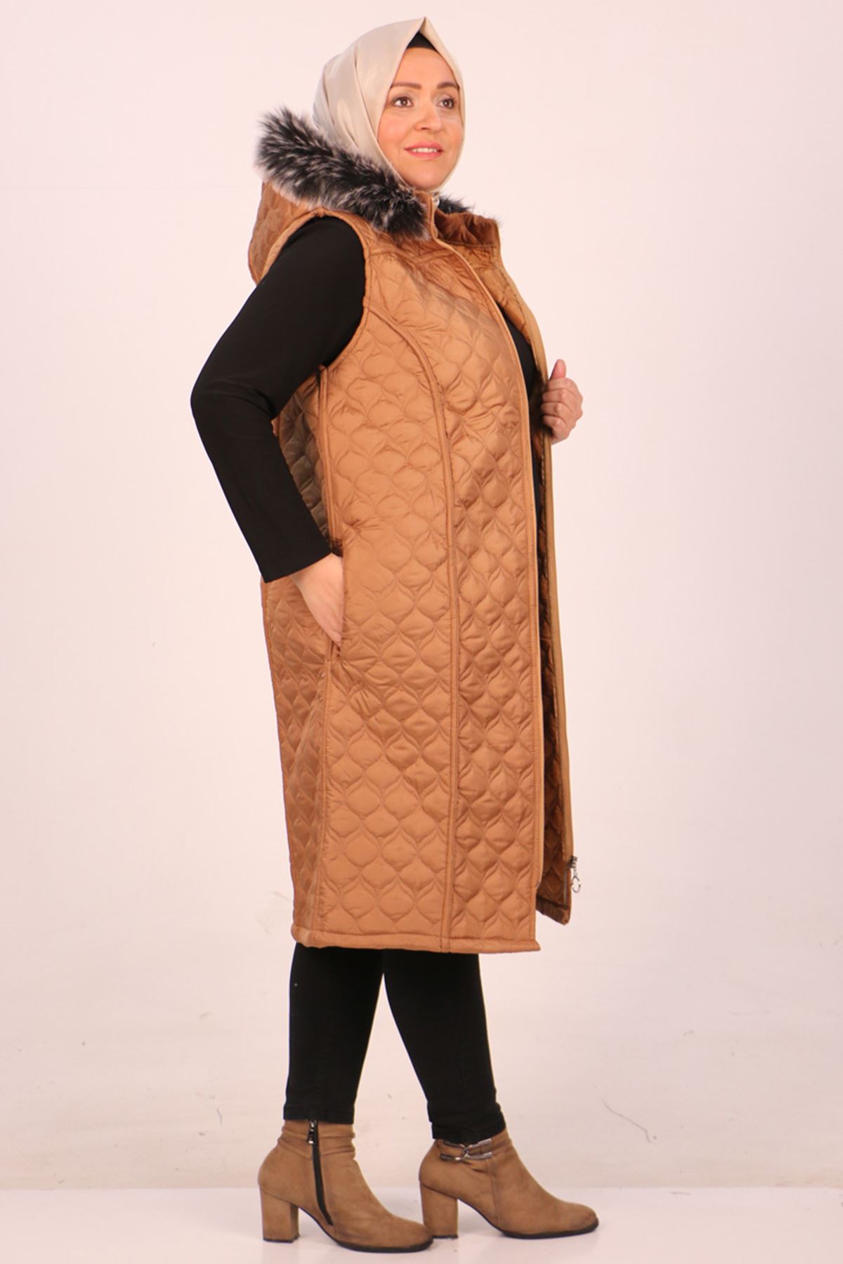34028 Large Size Quilted Removable Hooded Vest-Tan