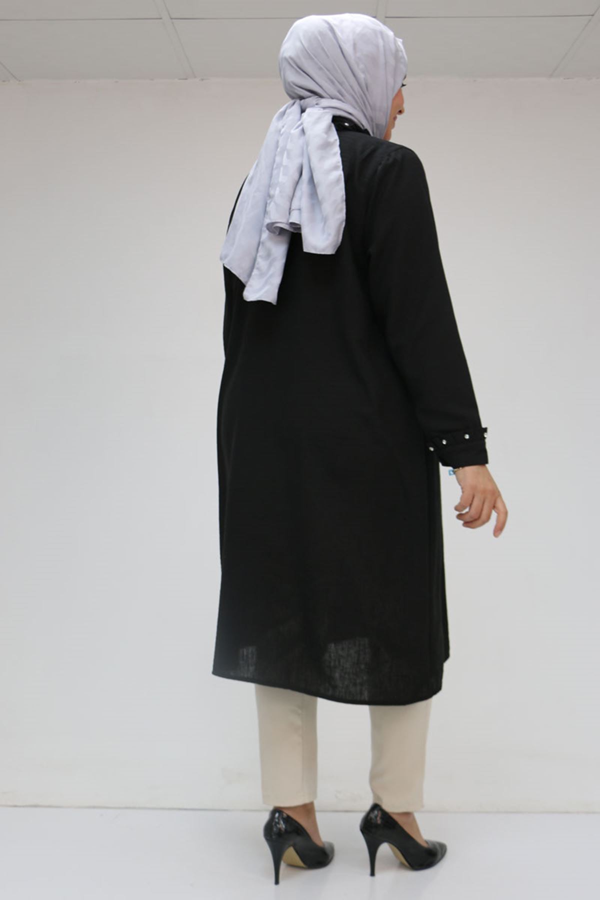 F-58024 Büyük Beden Yaka Ve Kol Manşeti Taşlı Keten Tunik - Siyah