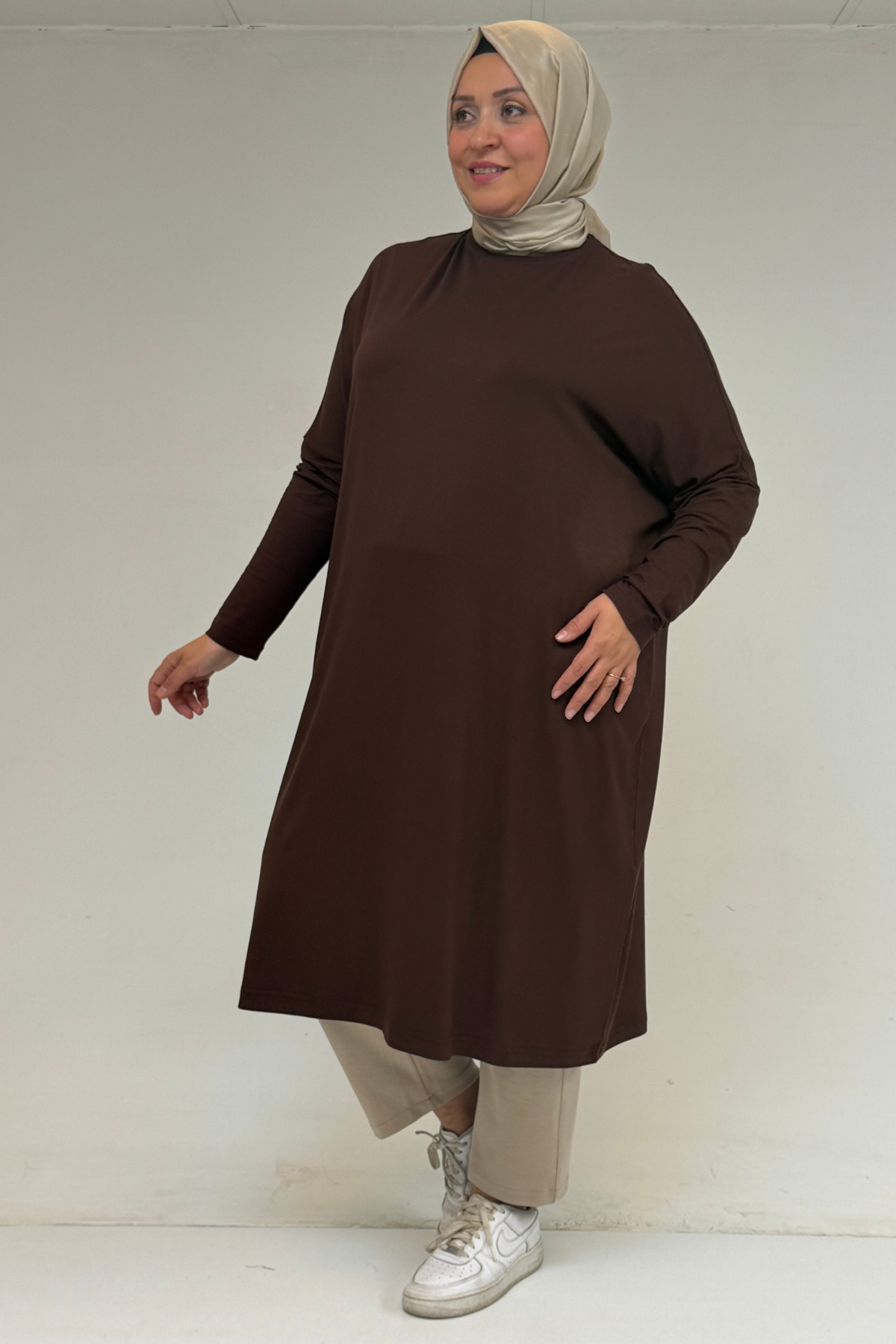 28092 Büyük Beden Düşük Kol Penye Tunik - Kahve