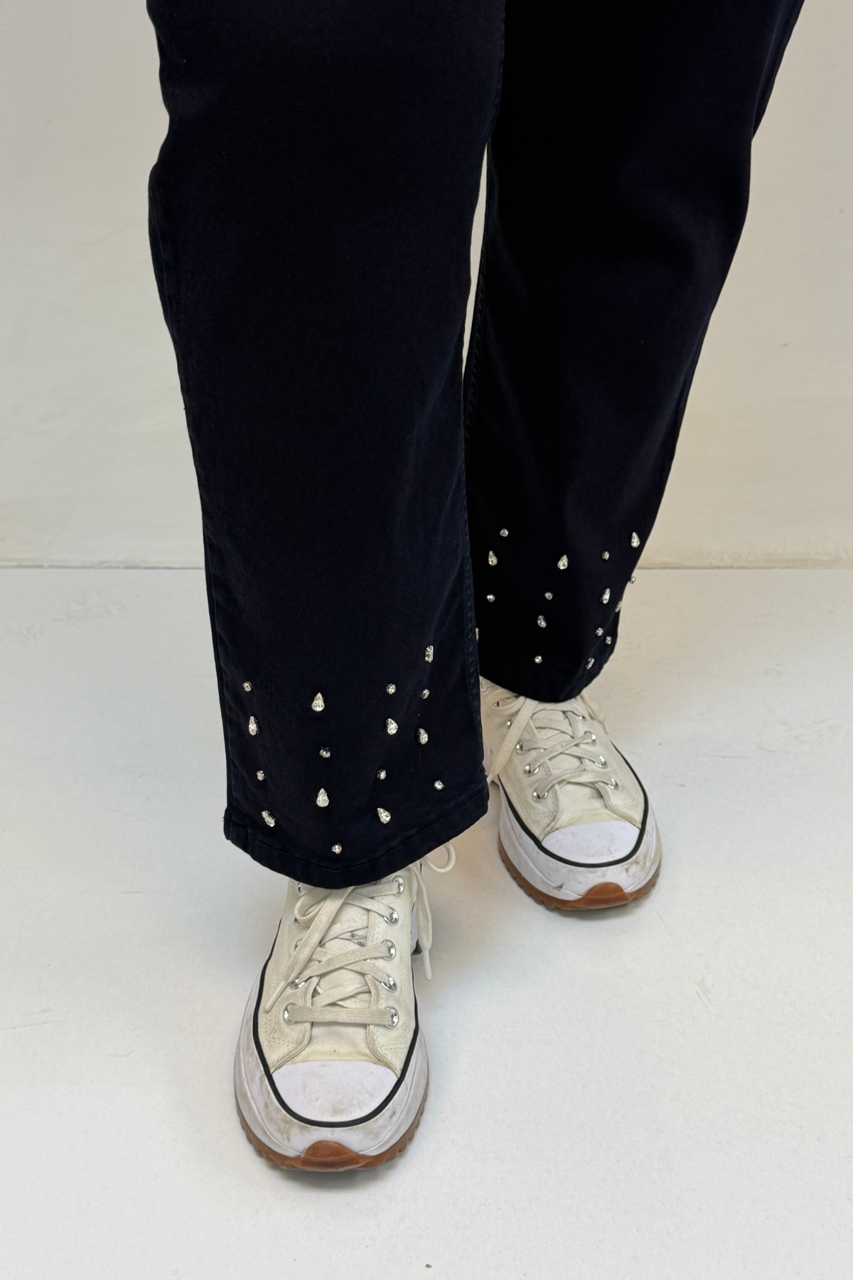 59044 Büyük Beden Paçası Taş Detaylı Boru Paça Kot Pantolon - Siyah