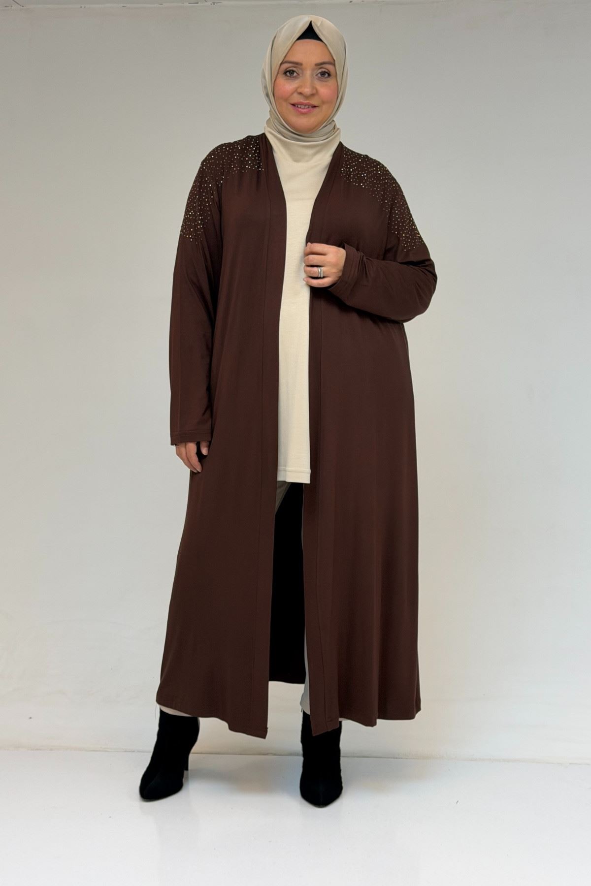 53069 Büyük Beden Omzu Taş Detaylı Penye Tunik - Kahve