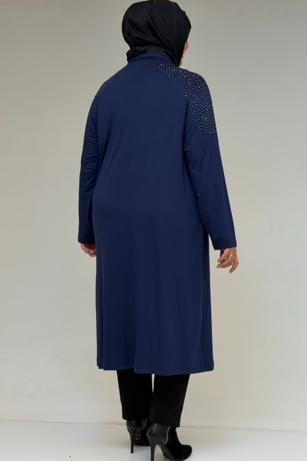 53069 Büyük Beden Omzu Taş Detaylı Penye Tunik - İndigo