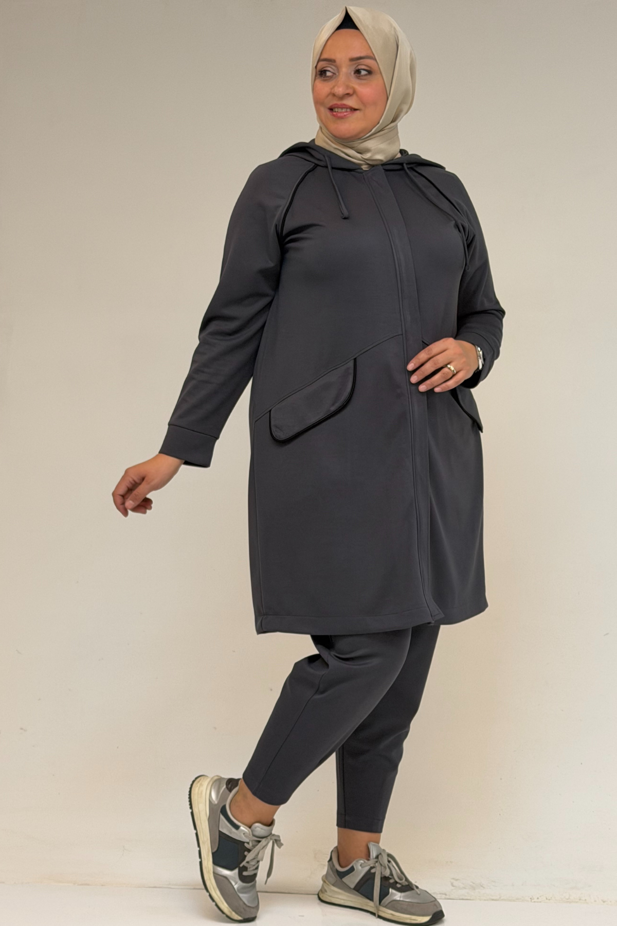 47068 Büyük Beden Çıtçıt Detaylı Modal Tunik - Antrasit