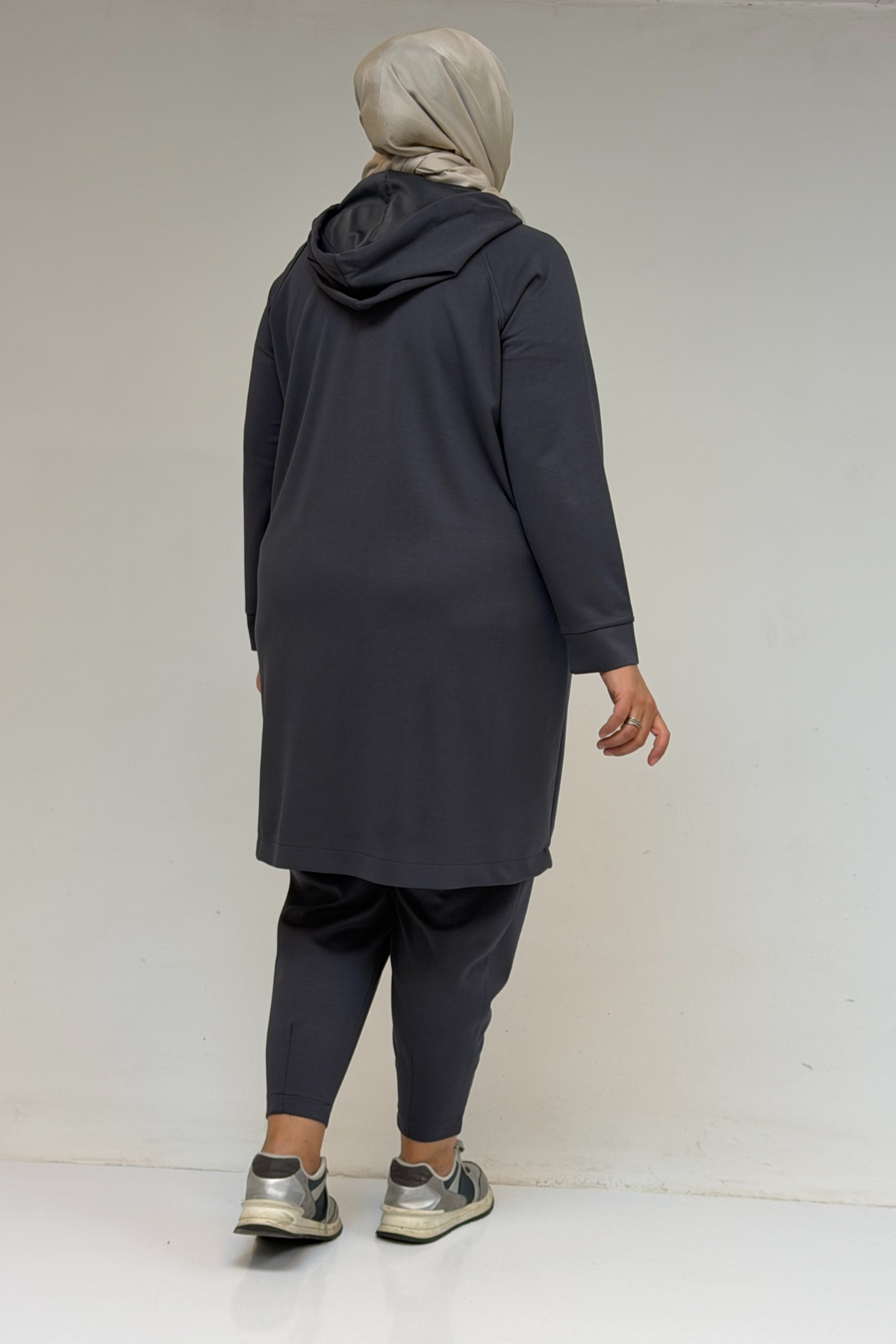 47068 Büyük Beden Çıtçıt Detaylı Modal Tunik - Antrasit