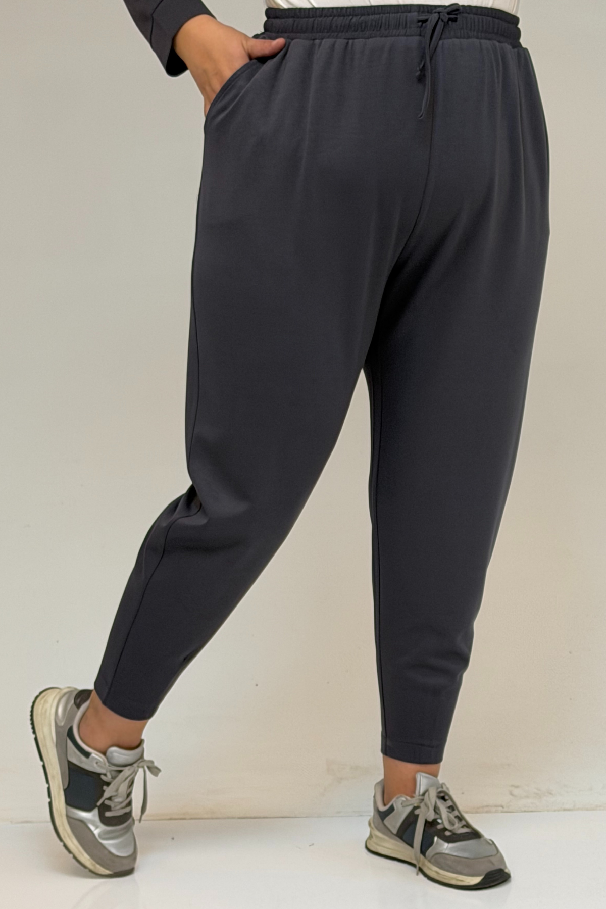 47068 Büyük Beden Çıtçıt Detaylı Modal Tunik - Antrasit