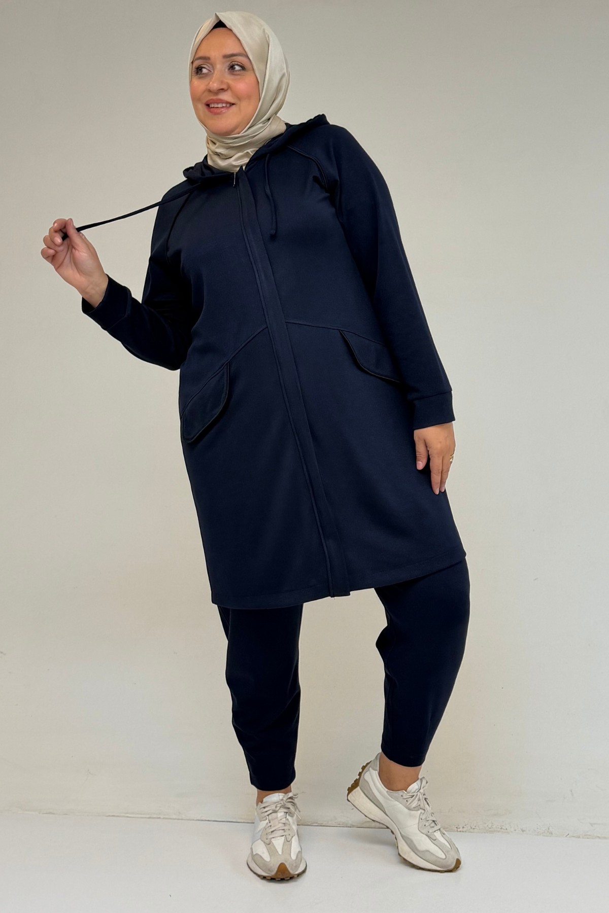 47068 Büyük Beden Çıtçıt Detaylı Modal Tunik - Lacivert