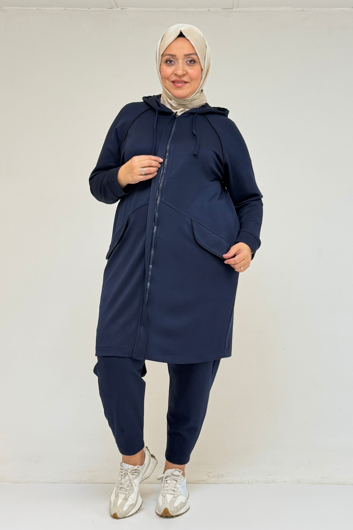 47068 Büyük Beden Çıtçıt Detaylı Modal Tunik - Lacivert