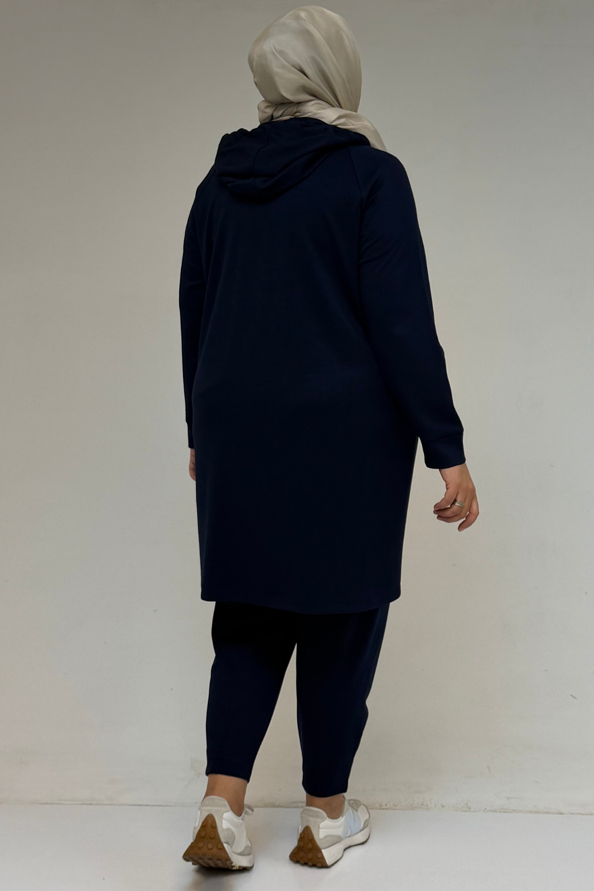 47068 Büyük Beden Çıtçıt Detaylı Modal Tunik - Lacivert