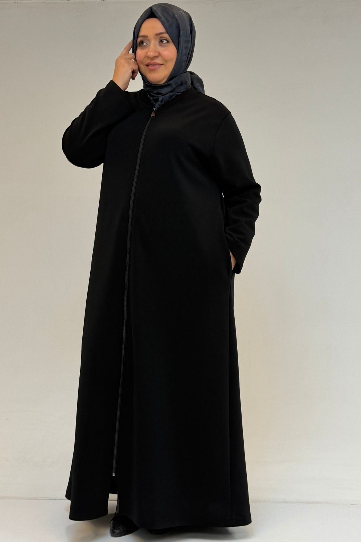 56020 Büyük Beden Boydan Fermuarlı Çelik Ferace - Siyah