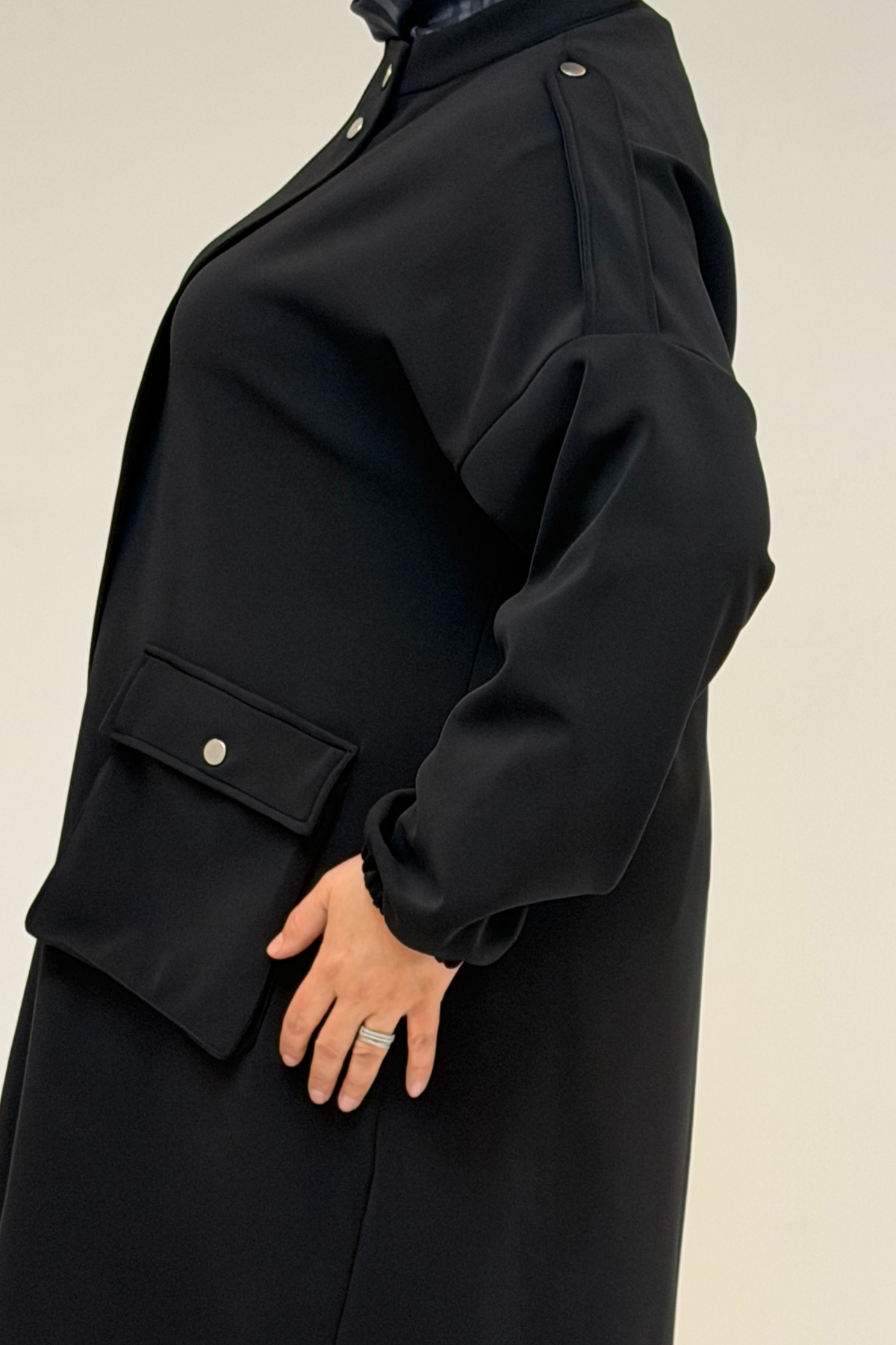 53056 Büyük Beden Hakim Yakalı Cepli Çelik Kap - Siyah