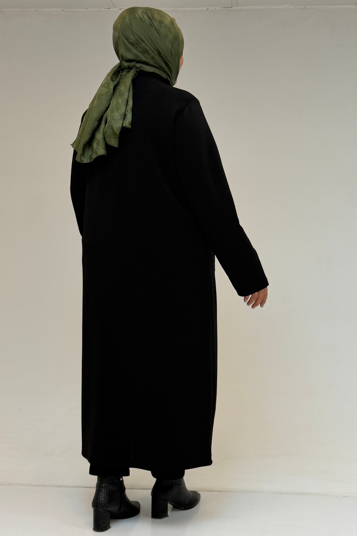 53070 Büyük Beden Fermuarlı Çelik Ceket - Siyah