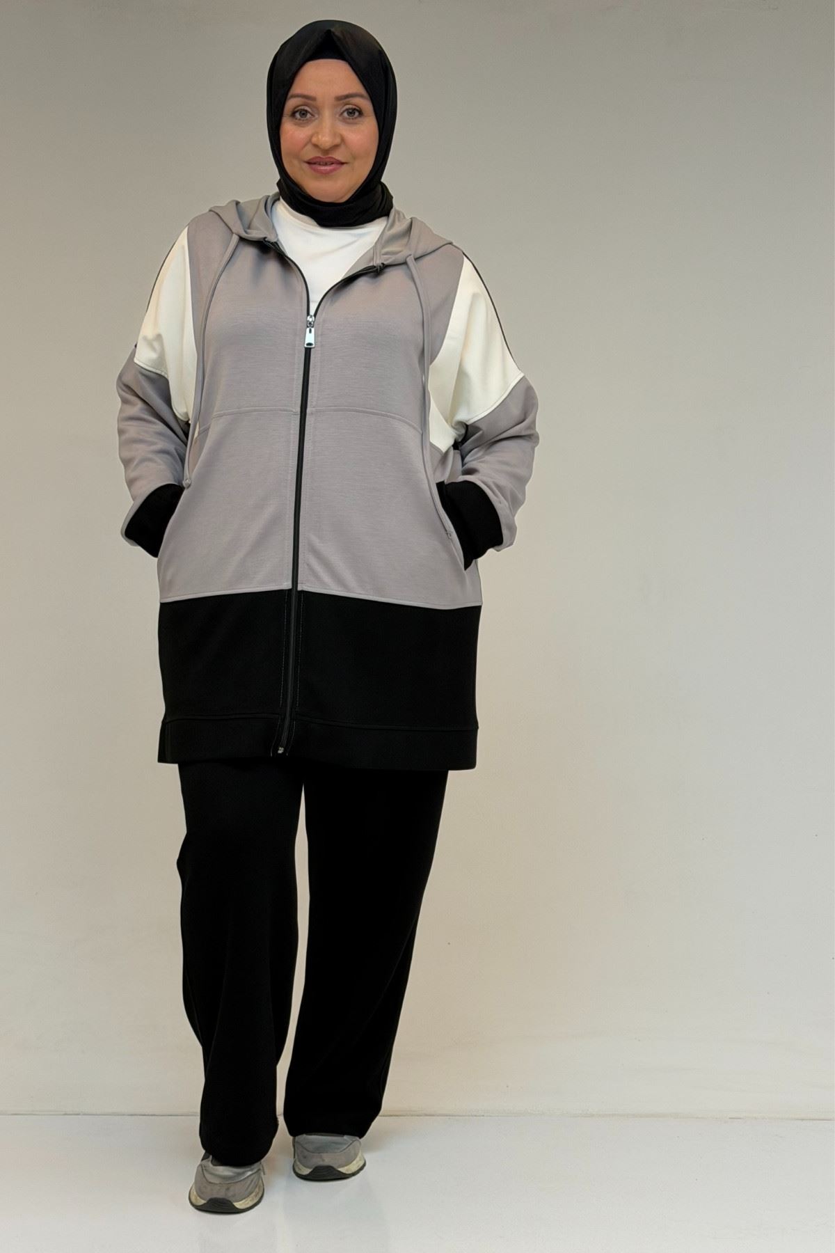 47056 Büyük Beden Garnili Boydan Fermuarlı Pantolonlu Modal Takım - Gri-Siyah