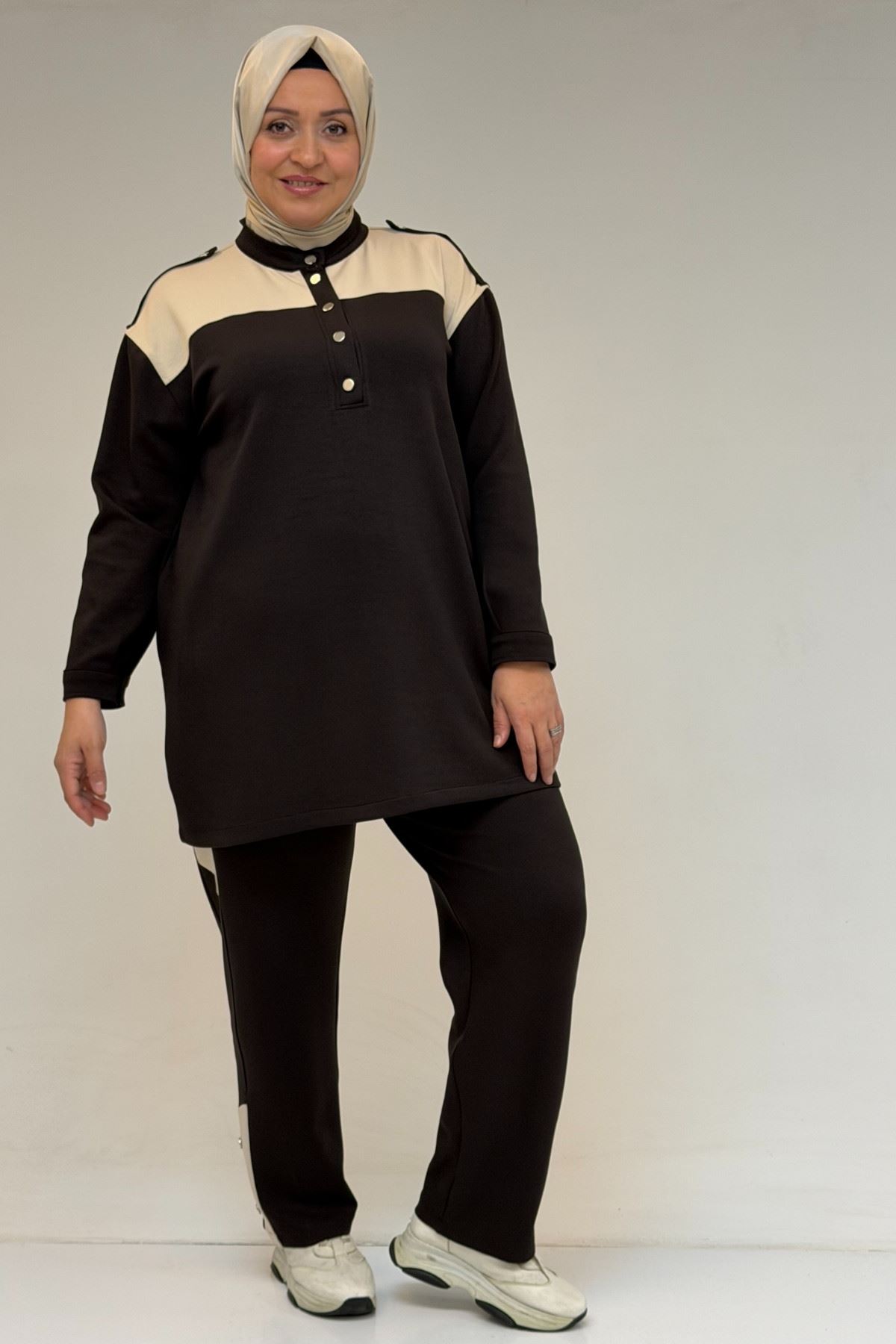 57042 Büyük Beden Yarım Patlı Çıtçıtlı Modal Pantolonlu Takım - Kahve