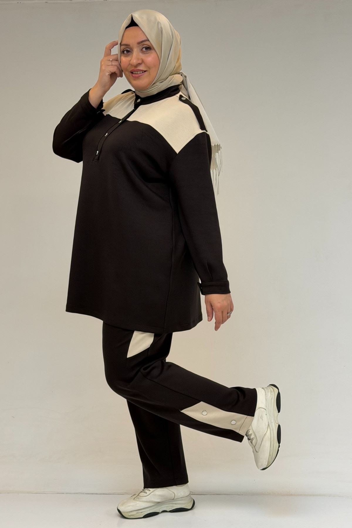 57042 Büyük Beden Yarım Patlı Çıtçıtlı Modal Pantolonlu Takım - Kahve