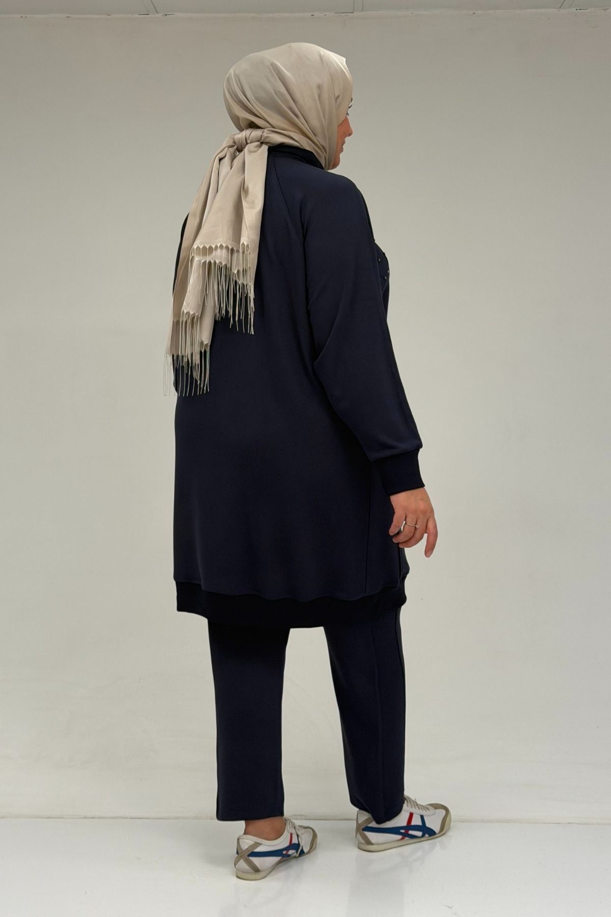 47088 Büyük Beden Omzu Taş Detaylı Pantolonlu Takım - Lacivert