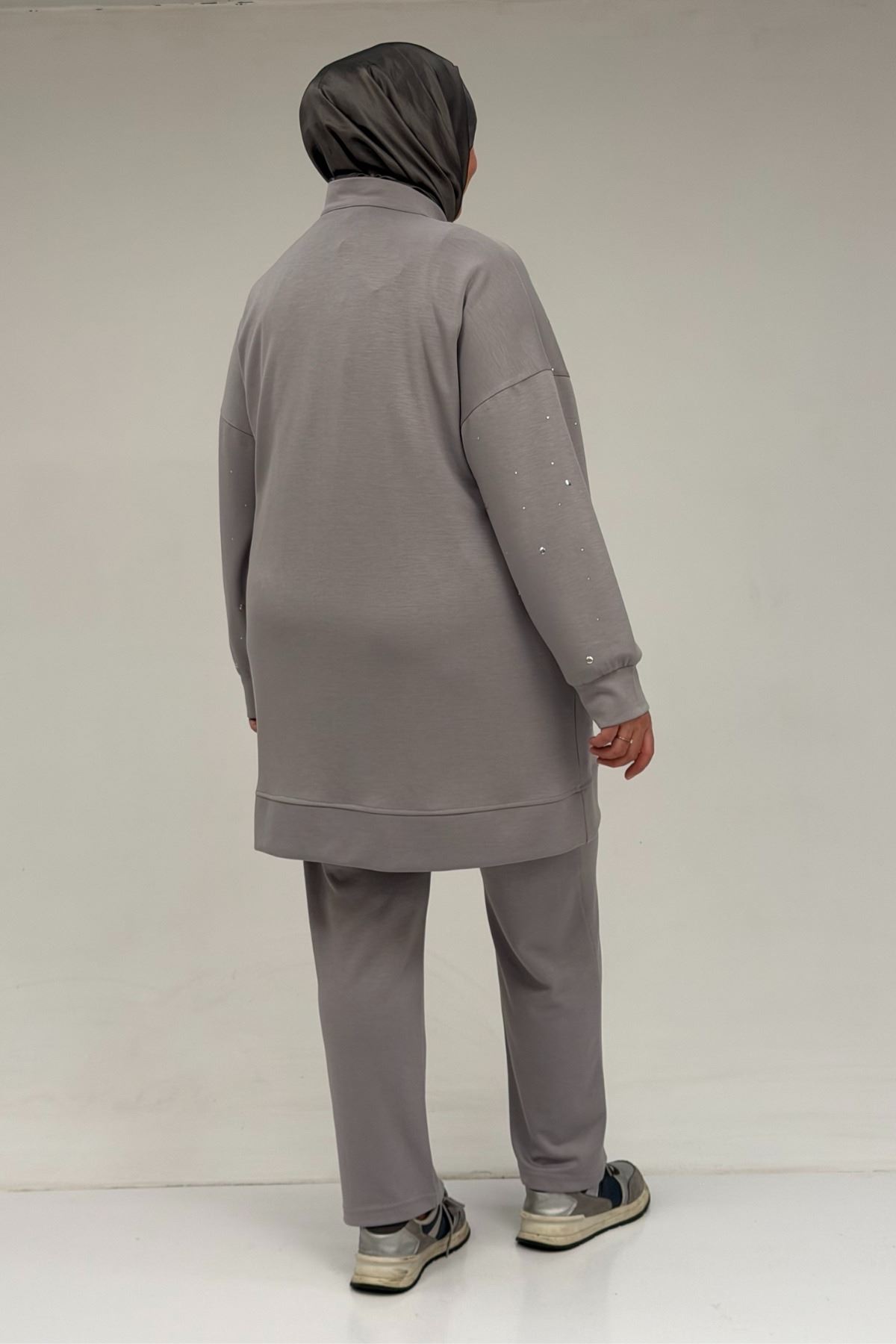 47070 Büyük Beden Önü Taş Detaylı Modal Pantolonlu Takım - Gri