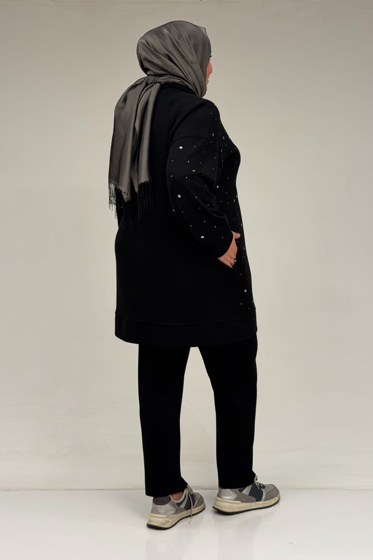 47070 Büyük Beden Önü Taş Detaylı Modal Pantolonlu Takım - Siyah