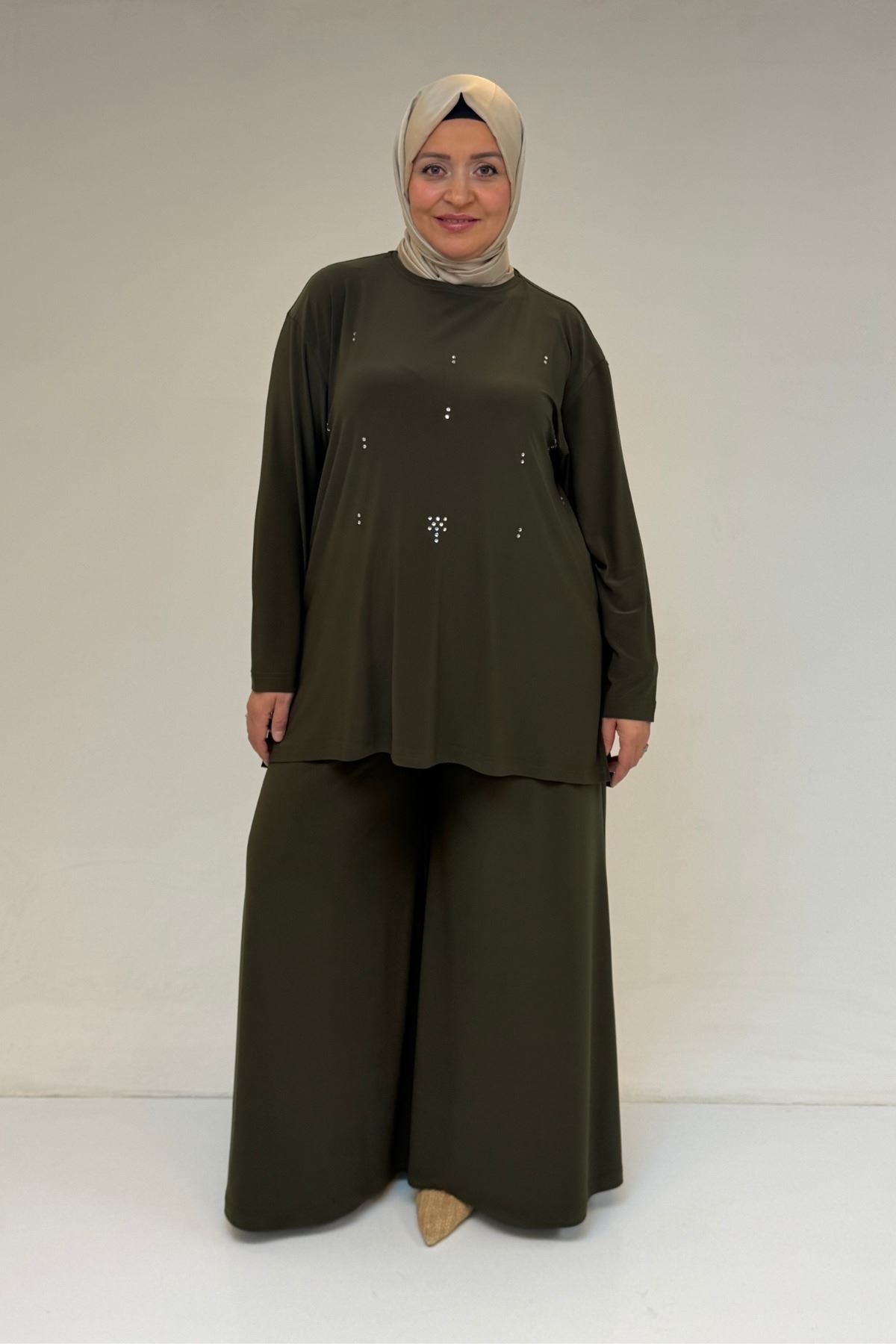 67030 Büyük Beden Yanı Yırtmaçlı Sandy Pantolonlu Takım - Haki