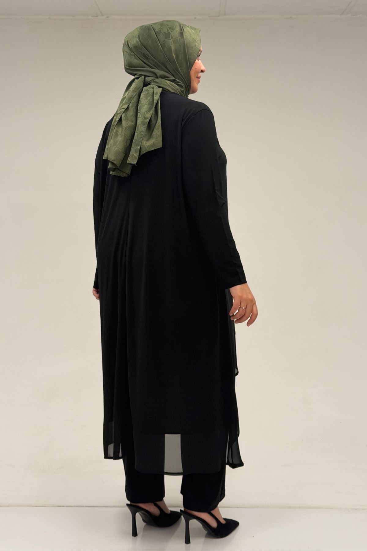 7602 طقم بنطلون و تونيك مقاس كبير - أزرق ملكي    