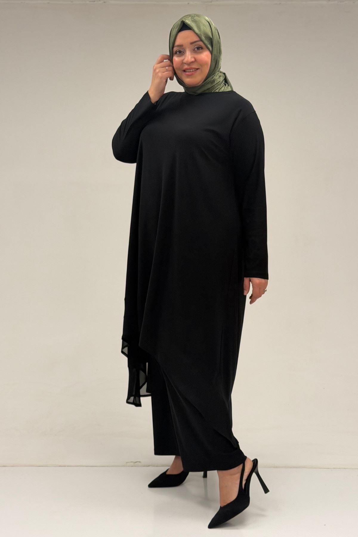 7602 طقم بنطلون و تونيك مقاس كبير - أزرق ملكي    