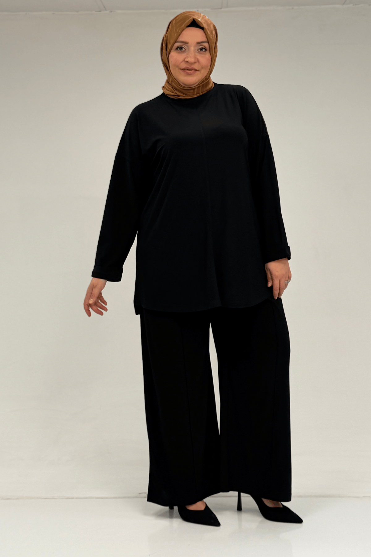 67001 Büyük Beden Kol Manşeti Duble Model Sandy Pantolonlu Takım - Siyah
