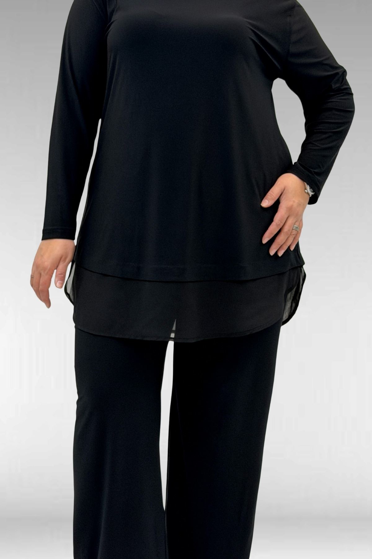 67009 Büyük Beden Etek Ucu Şifon Detaylı Sandy Pantolonlu Takım - Siyah