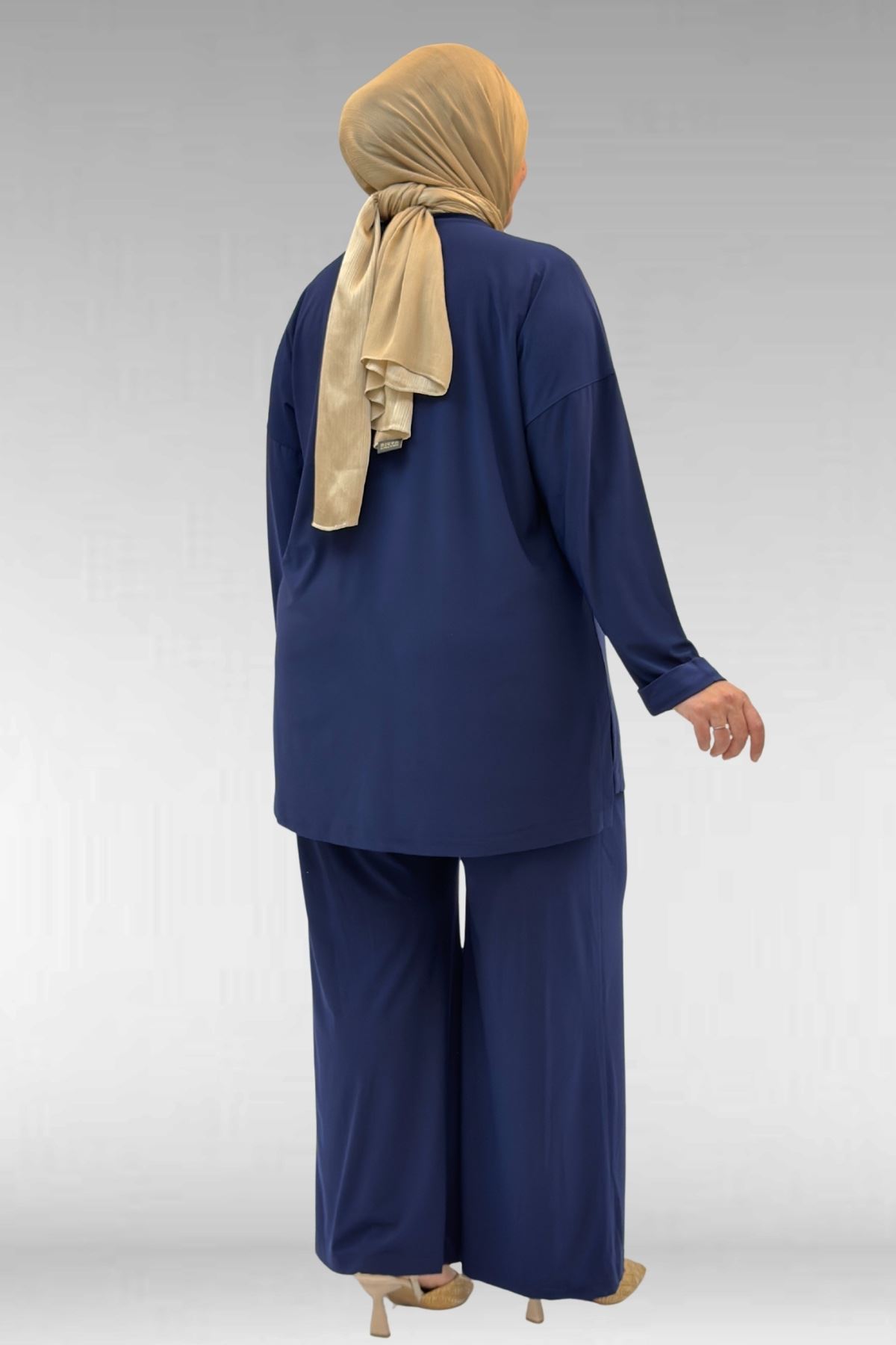 67001 Büyük Beden Kol Manşeti Duble Model Sandy Pantolonlu Takım - Lacivert