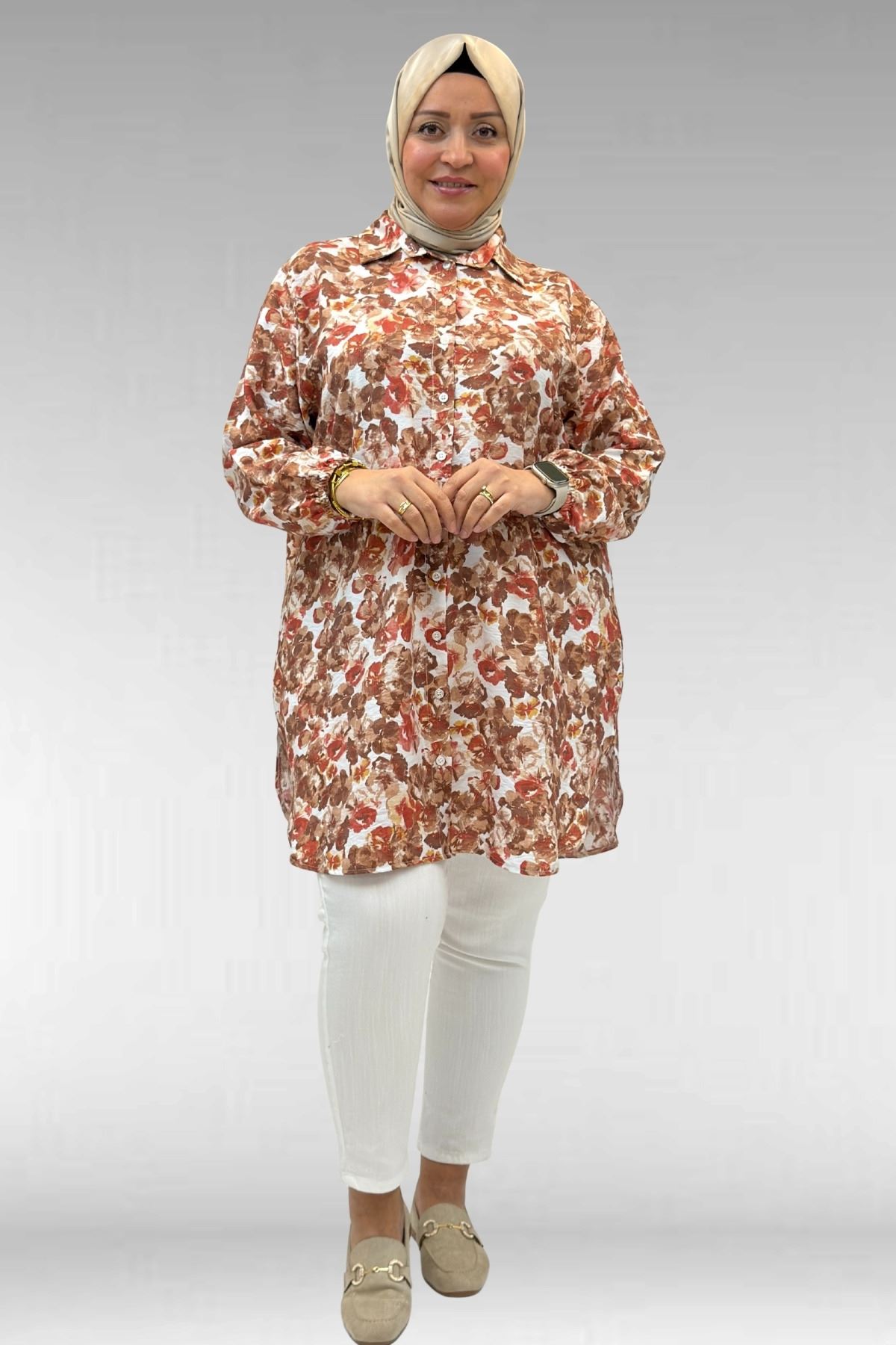 68010 Büyük Beden Yanları Yırtmaçlı Kolları Lastikli Mango Tunik - Çiçek Desenli Kahve