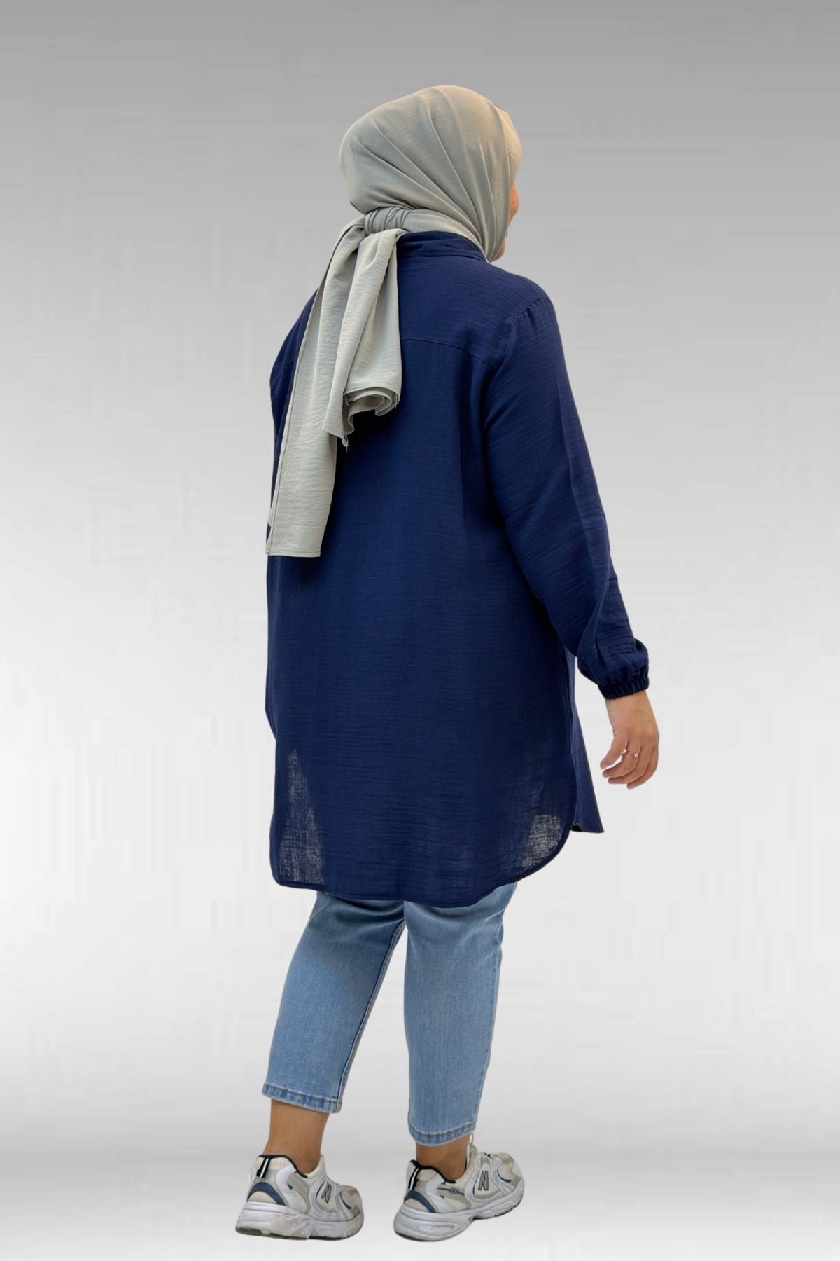 58091 Büyük Beden Kolları Lastikli Müslin Gömlek - Lacivert