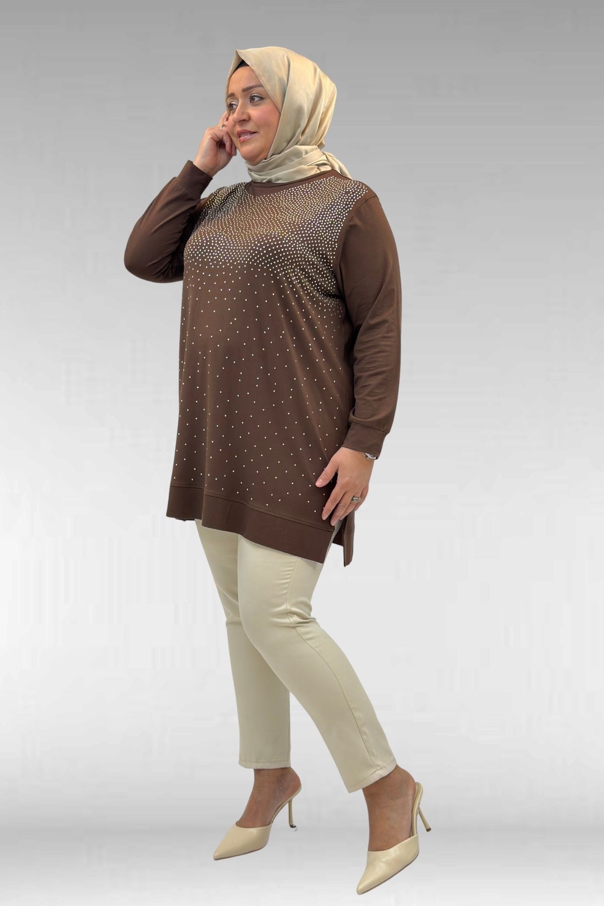 68011 Büyük Beden Önü Taş Detaylı Penye Tunik - Kahve