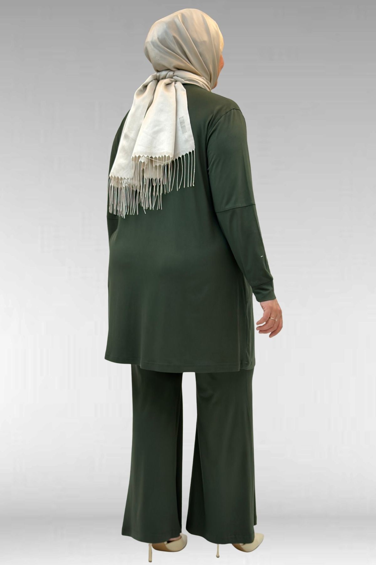 67021 Büyük Beden Taş Baskı Detaylı Parçalı Pantolonlu Takım - Haki