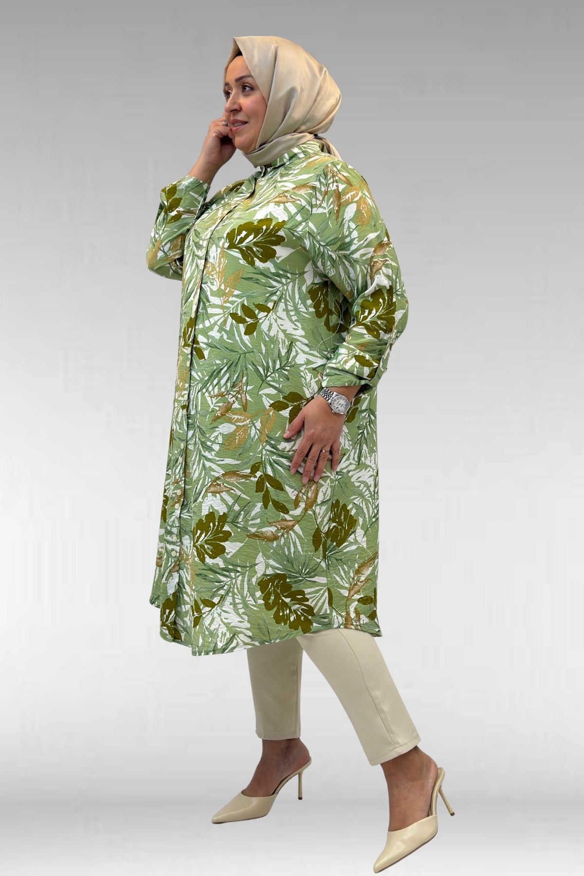 68014 Büyük Beden Hakimyaka Çift Düğmeli Mango Tunik - Yaprak Desen Vizon