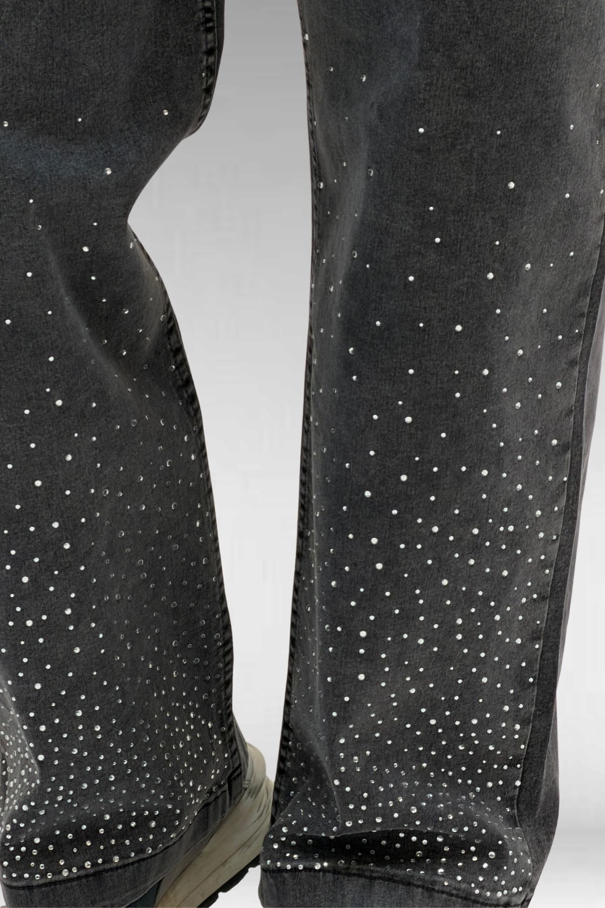 69001 Büyük Beden Beli Lastikli Cep Görünümlü Taşlı Kot Pantolon - Siyah