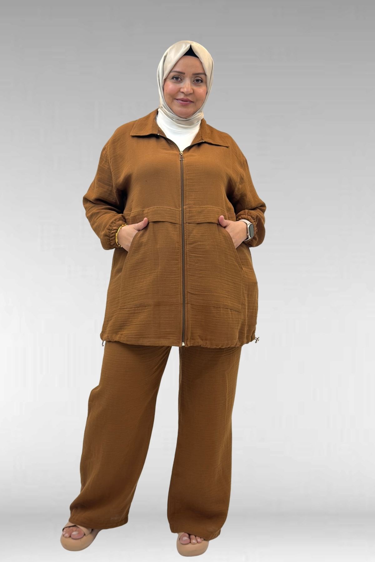 67016 Büyük Beden Kol Ve Etek Ucu Lastik Detaylı Müslin Pantolonlu Takım - Kahve