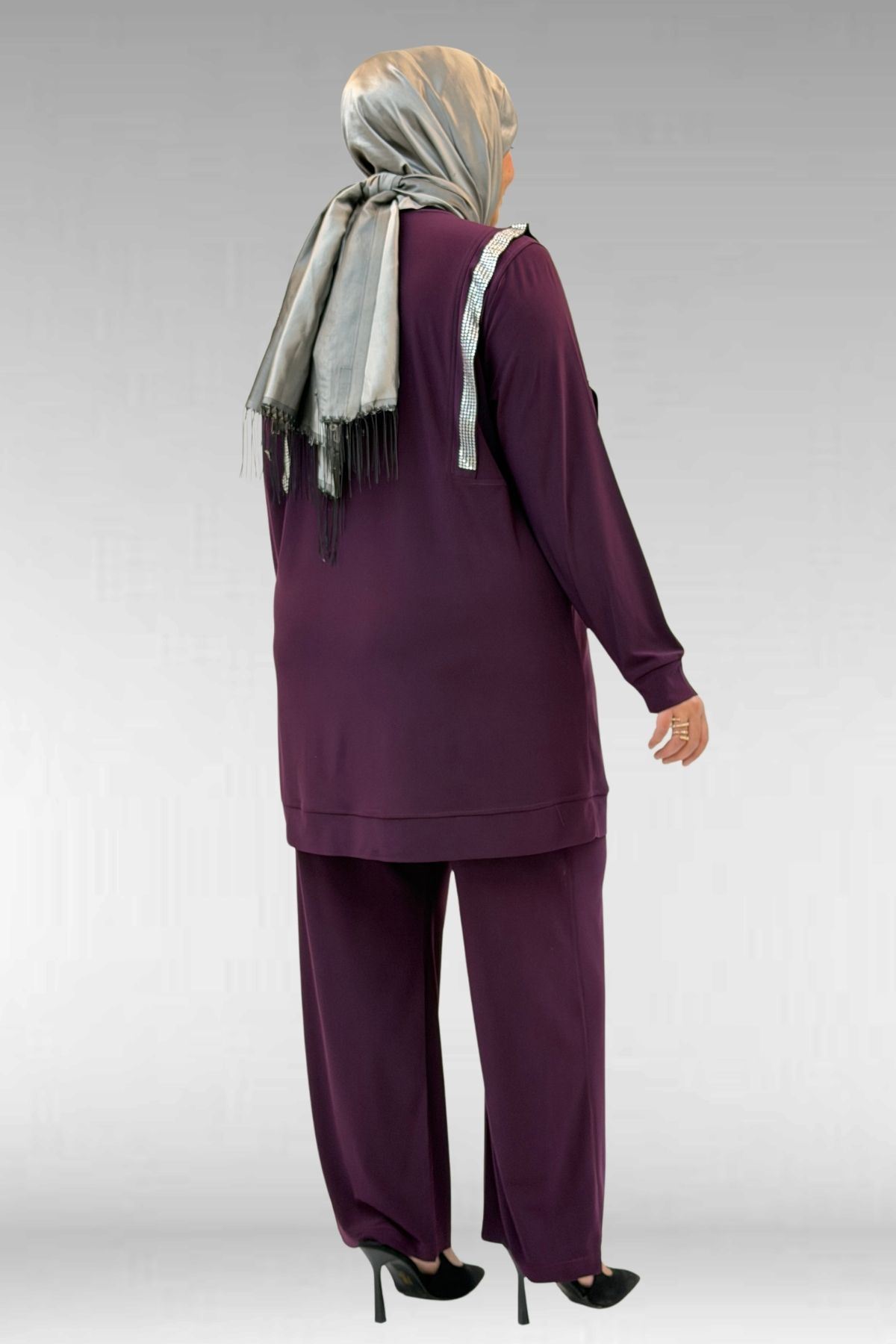 67022 Büyük Beden Omzu Taş Detaylı Sandy Pantolonlu Takım - Mürdüm