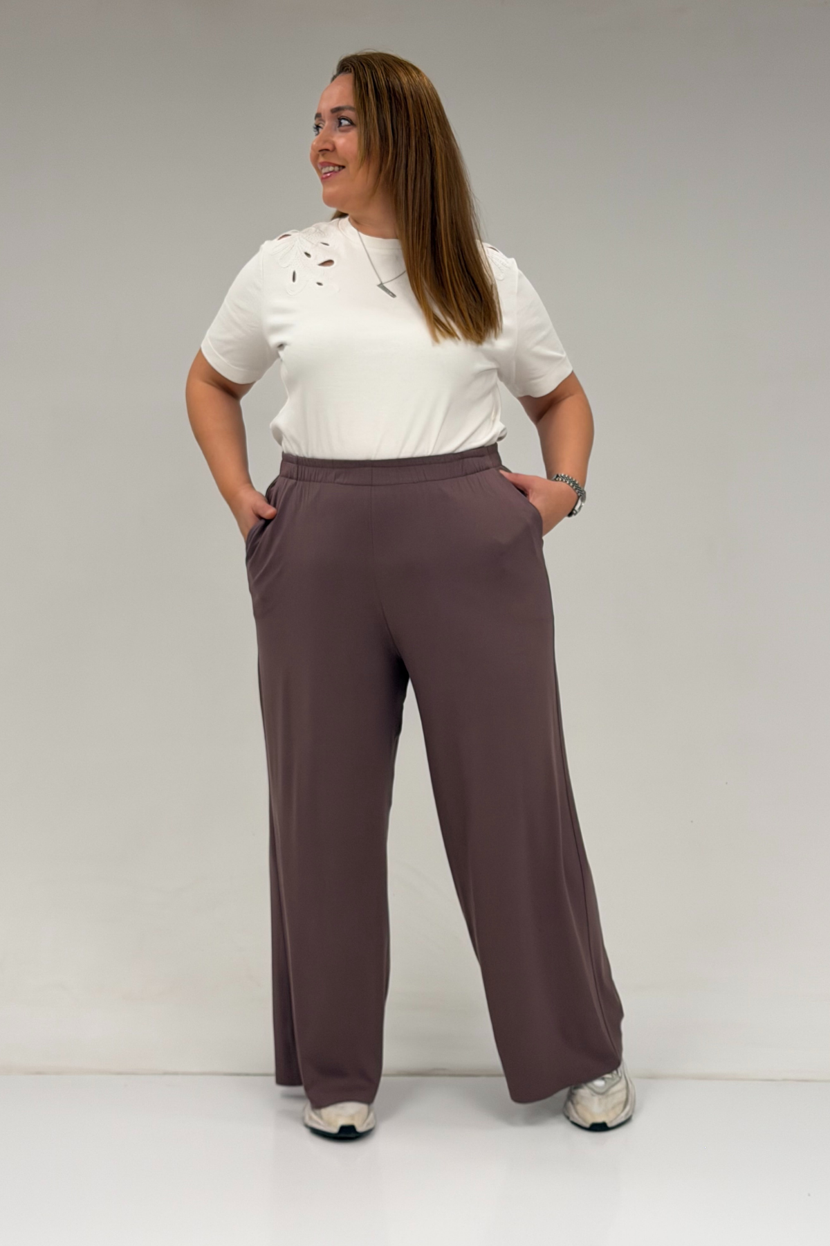 9160 بنطلون مقاس كبير بخصر مرتفع و مرن- قرميدي 