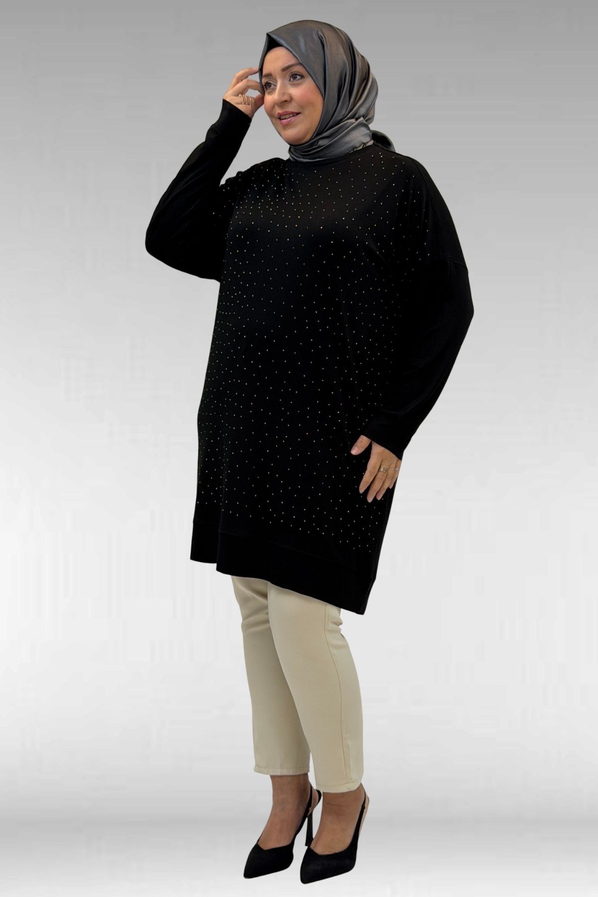 68001 Büyük Beden Önü Taş Baskı Detaylı Penye Tunik - Siyah
