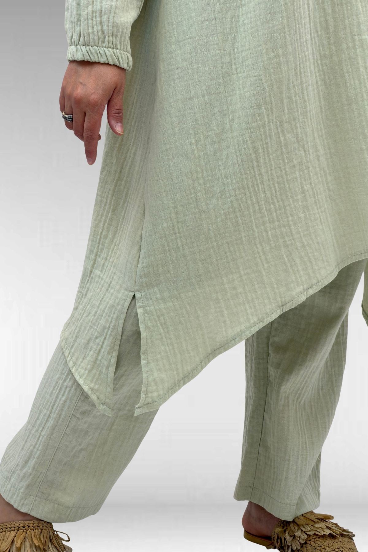 67044 Büyük Beden Asimetrik Kesim Pantolonlu Müslin Takım - Su Yeşili