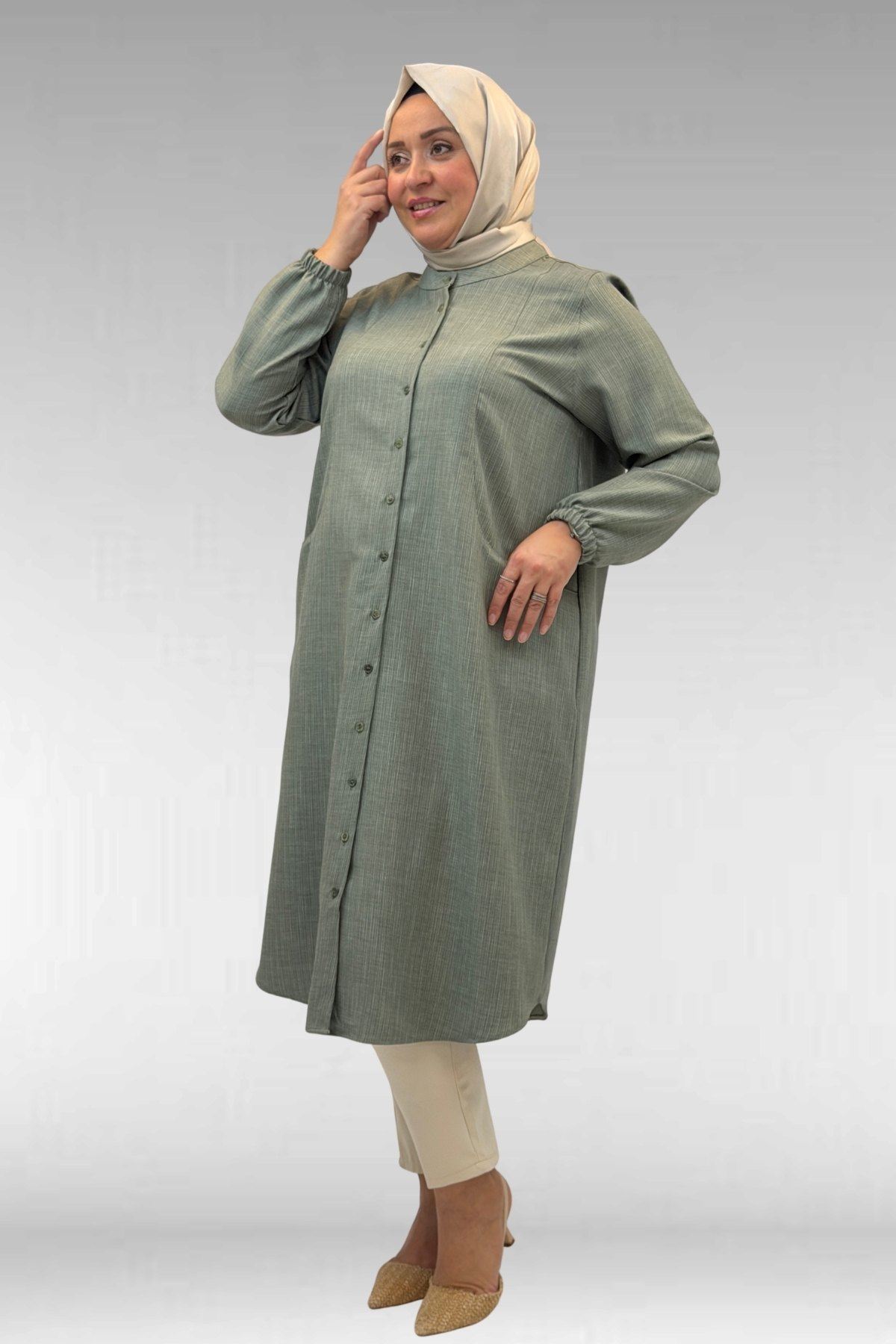 68017 Büyük Beden Hakim Yakalı Kolları Lastikli Tunik - Nefti